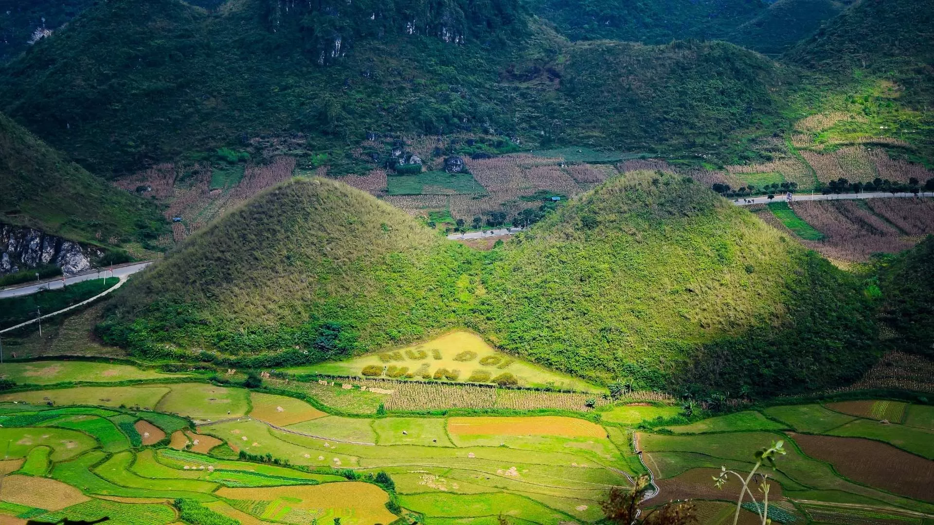Twin Mountains 